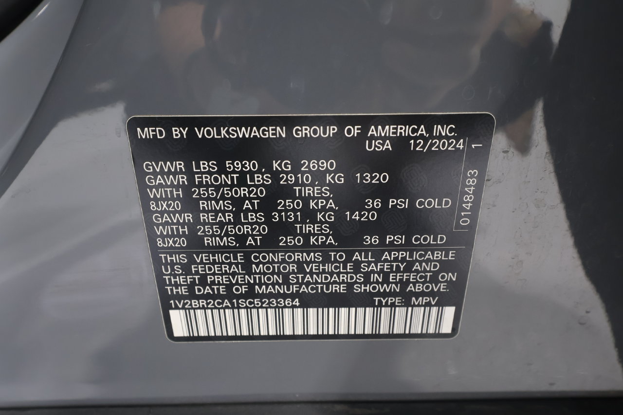 Used 2025 Volkswagen Atlas SEL AWD/4WD image 33