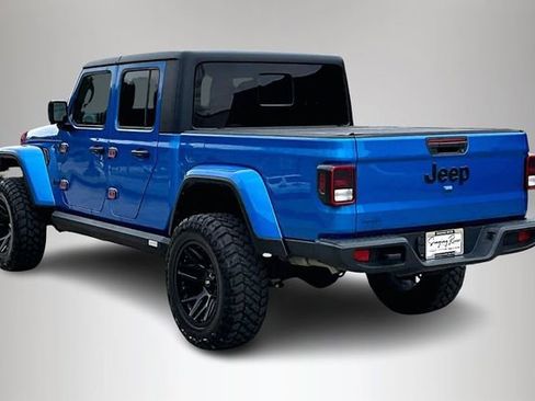 Used 2024 Jeep Gladiator Sport image 4