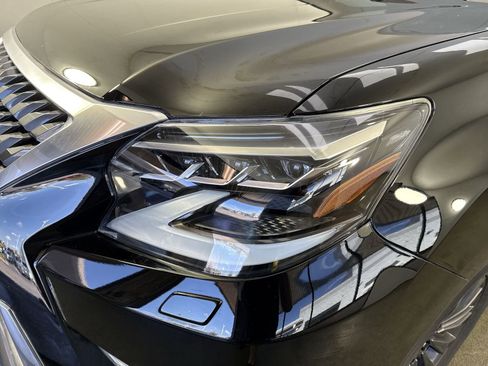Used 2022 Lexus GX 460 Premium w/ Accessory Package AWD/4WD image 28