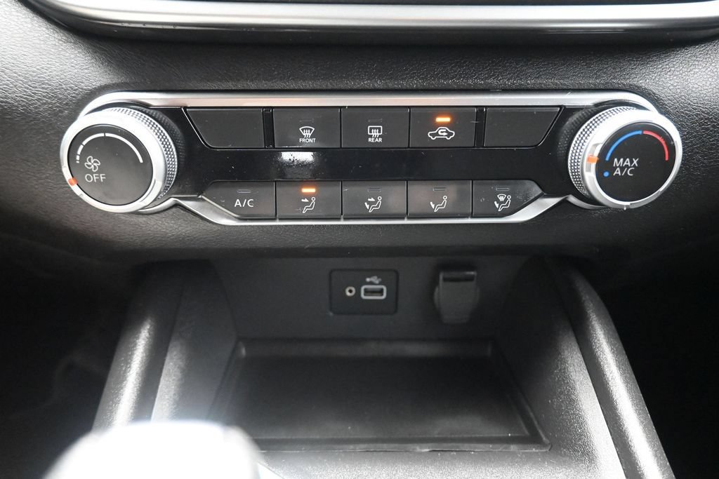 Used 2024 Nissan Altima 2.5 S FWD image 19