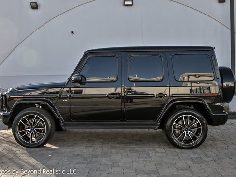 Used 2024 Mercedes-Benz G 550 image 9