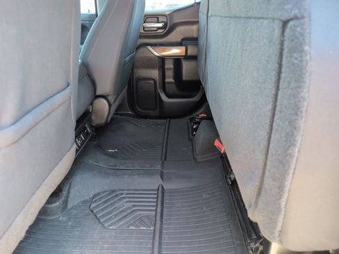 Used 2022 Chevrolet Silverado 1500 RST image 11