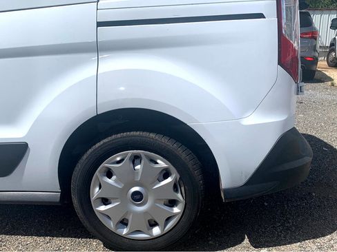 Used 2014 Ford Transit Connect XLT image 9