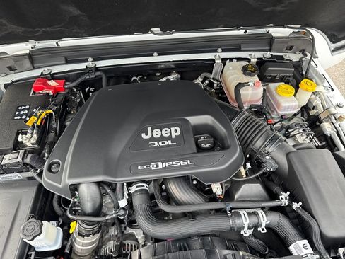 Used 2022 Jeep Wrangler Unlimited Sport image 21