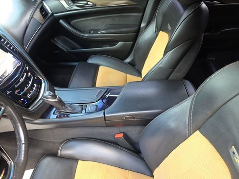 Used 2017 Cadillac CTS V w/ Luxury Package RWD image 25