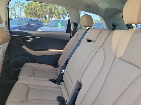 Certified 2025 Audi Q7 3.0T Premium Plus w/ Premium Plus Package image 11