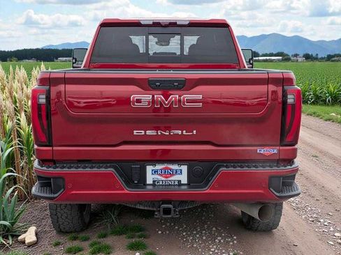 Used 2024 GMC Sierra 3500 Denali w/ Denali Reserve Package AWD/4WD image 5