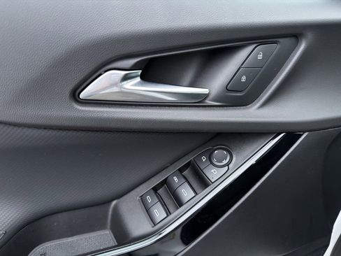 Used 2025 Chevrolet Equinox LT image 43