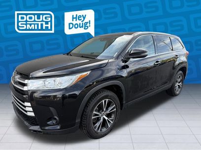 Used 2019 Toyota Highlander LE