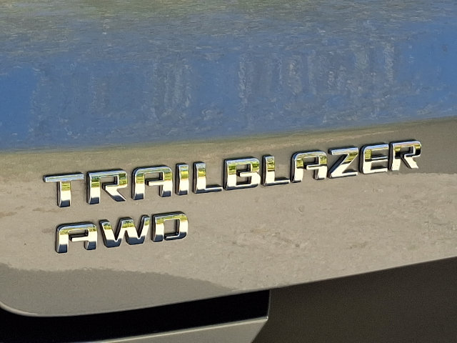 Used 2025 Chevrolet TrailBlazer ACTIV w/ Driver Confidence Package AWD/4WD image 27