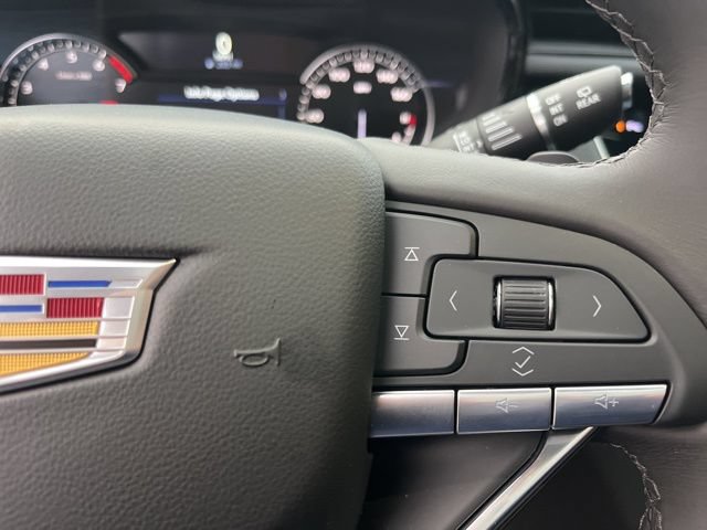 New 2025 Cadillac XT6 Luxury FWD image 21