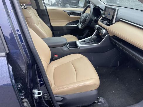 Used 2025 Toyota RAV4 XLE Premium image 48