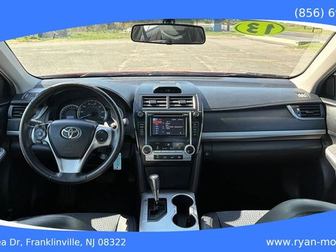 Used 2013 Toyota Camry SE image 9