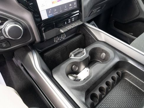 Used 2025 RAM 1500 Big Horn AWD/4WD image 20