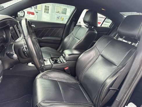 Used 2019 Dodge Charger R/T w/ Driver Confidence Group RWD image 16