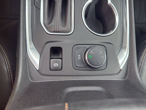 Used 2019 Chevrolet Traverse RS w/ LPO, Floor Liner Package image 20