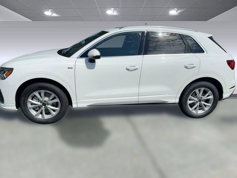 New 2025 Audi Q3 2.0T Premium image 2