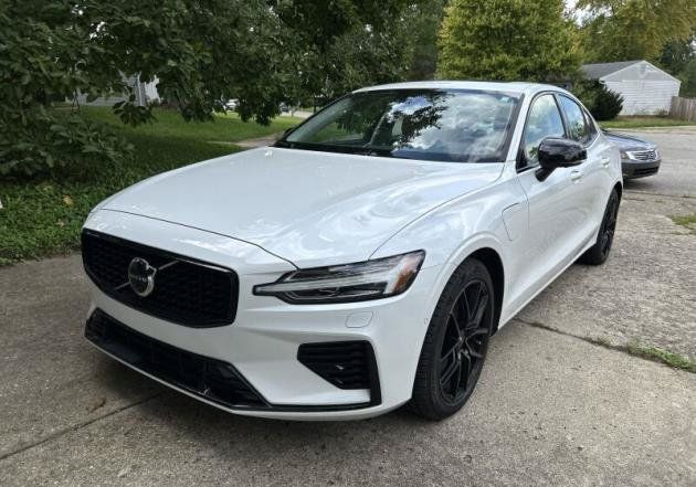 Used 2024 Volvo S60 T8 Plus w/ Climate Package AWD/4WD image 1