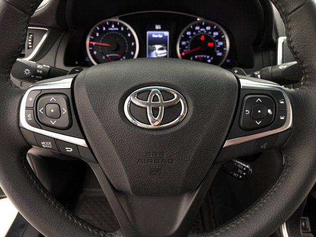 Used 2017 Toyota Camry SE FWD image 16