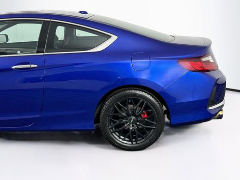 Used 2017 Honda Accord EX-L image 43