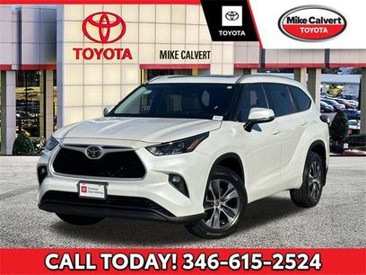 Certified 2023 Toyota Highlander XLE
