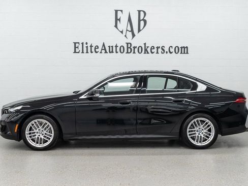 Used 2025 BMW 540i xDrive image 2