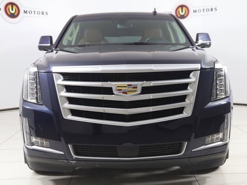 Used 2019 Cadillac Escalade ESV Premium Luxury image 56