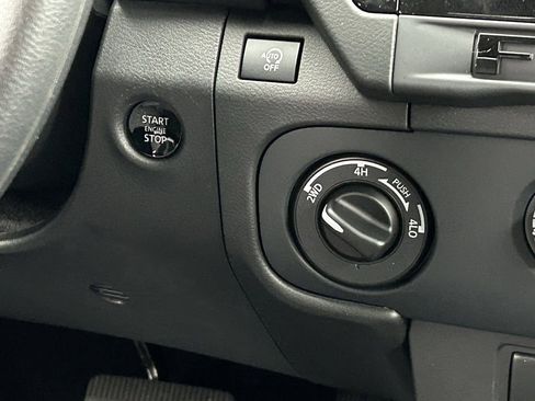 New 2026 Nissan Frontier SV image 15