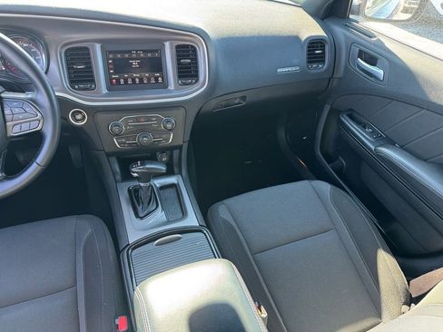 Used 2022 Dodge Charger SXT w/ Blacktop Package RWD image 27
