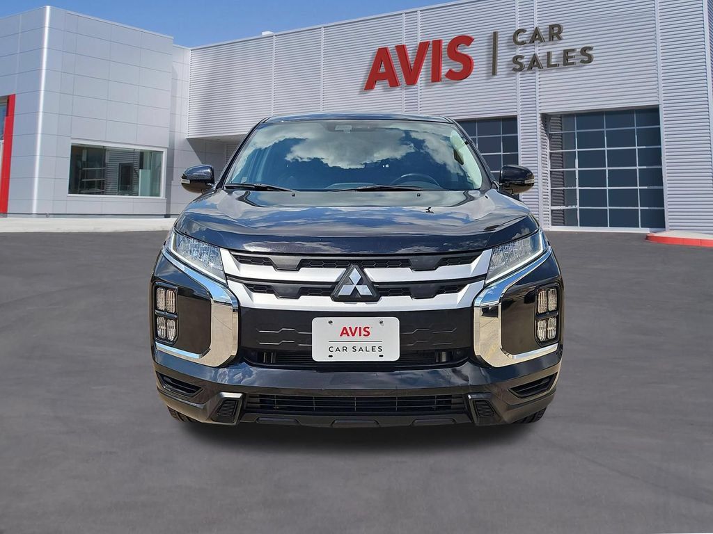Used 2025 Mitsubishi Outlander Sport SE AWD/4WD image 2