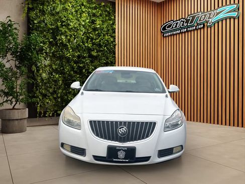Used 2012 Buick Regal Leather FWD image 8