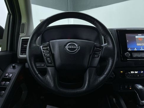 Used 2022 Nissan Frontier SV image 19