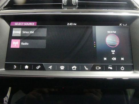 Used 2019 Jaguar F-PACE Premium AWD/4WD image 45
