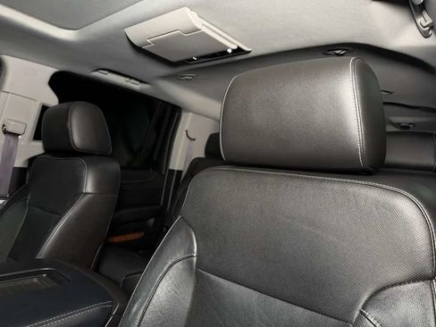 Used 2016 Chevrolet Suburban LTZ RWD image 14