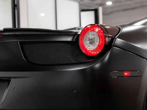 Used 2012 Ferrari 458 Spider RWD image 23