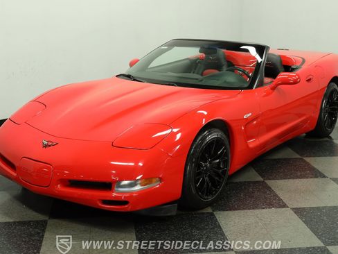 Used 1999 Chevrolet Corvette Convertible w/ Memory Pkg RWD image 18