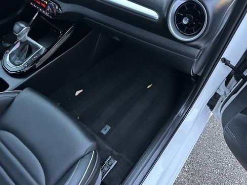 Used 2022 Kia Forte GT-Line w/ GT-Line Premium Package image 13