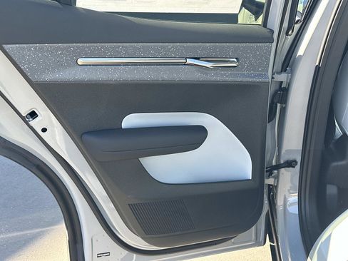 New 2025 Volvo EX30 Ultra w/ Protection Package Premier image 16