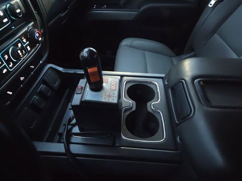 Used 2015 Chevrolet Silverado 2500 LTZ w/ Z71 Package, Off-Road image 20