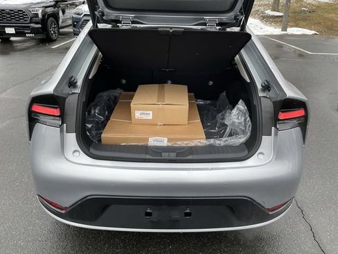 New 2026 Toyota Prius Plug-In Hybrid FWD image 14