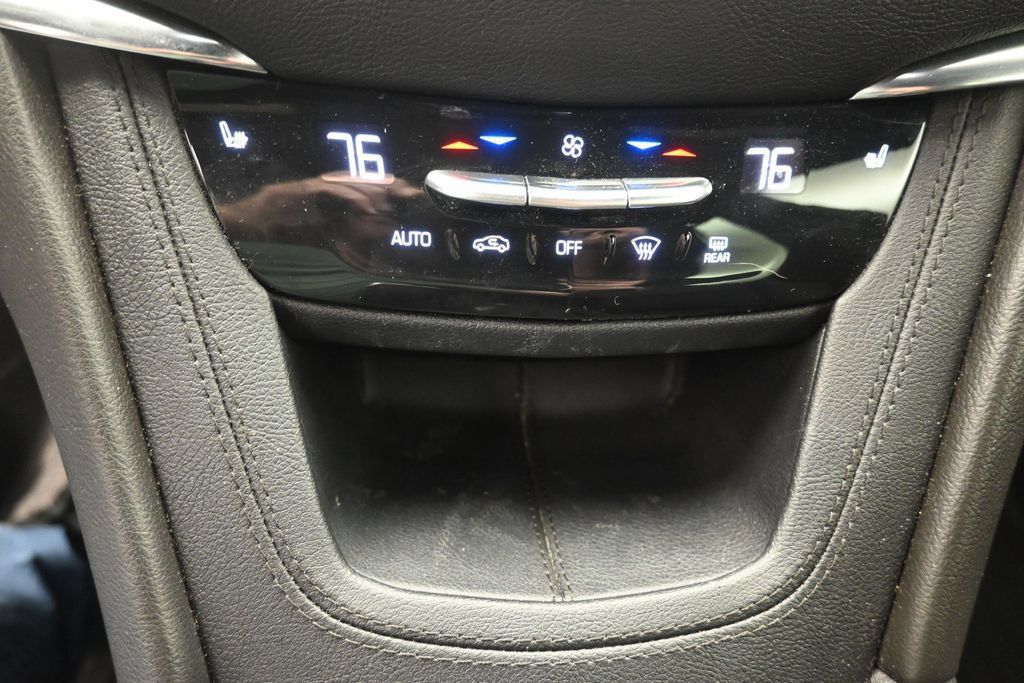 Used 2021 Cadillac XT5 Luxury FWD image 27