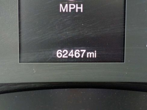 Used 2017 Jeep Renegade Latitude image 25