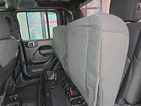 New 2026 Jeep Gladiator Mojave image 97