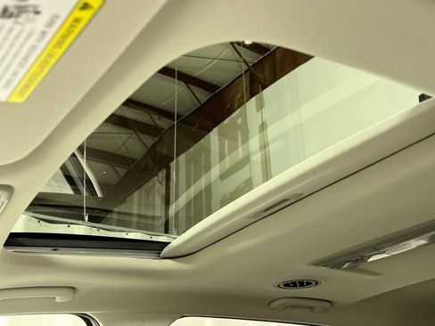 Used 2024 Kia Telluride S w/ S Sunroof Package image 22