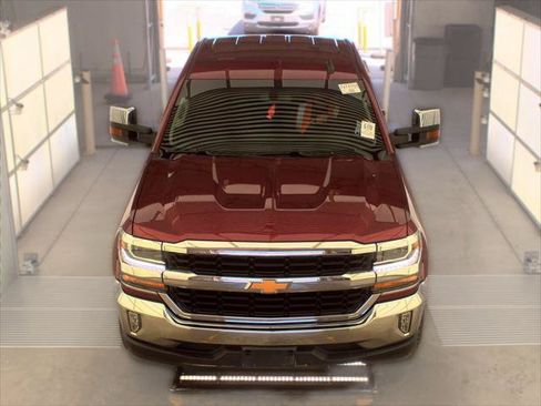 Used 2017 Chevrolet Silverado 1500 LT w/ All Star Edition RWD image 3