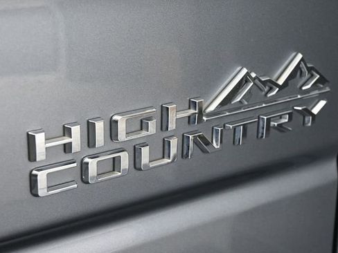 Used 2019 Chevrolet Silverado 1500 High Country w/ Technology Package image 43