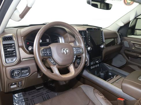 Used 2025 RAM 1500 Limited w/ Trailer Tow Group AWD/4WD image 32