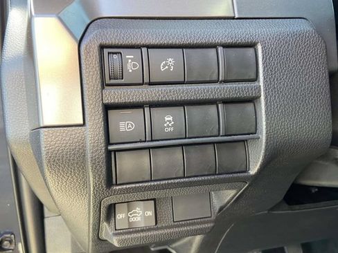 Used 2024 Toyota Tacoma SR5 AWD/4WD image 20