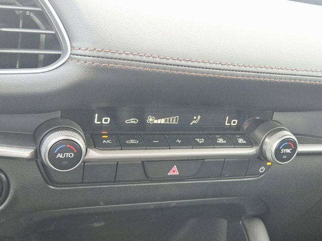 Certified 2026 MAZDA MAZDA3 s Sport FWD image 23