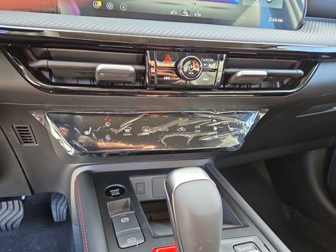 New 2026 Nissan Kicks SR w/ Cold Weather Package image 30